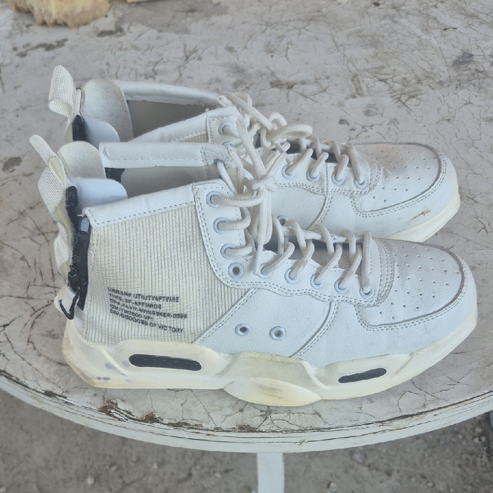 Stylish White High-Top Boat Shoes